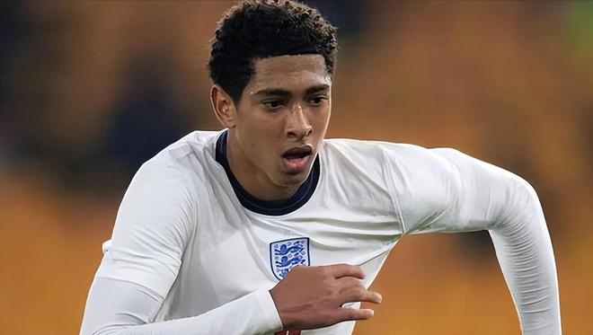 门德斯：萨福诺夫表现拯救了球队，为俱乐部创造历史感到自豪（门德斯：萨福诺夫力挽狂澜，我为俱乐部的历史性突破自豪）